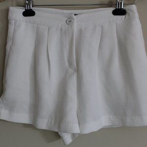 Mitto Shop White Shorts w Zipper